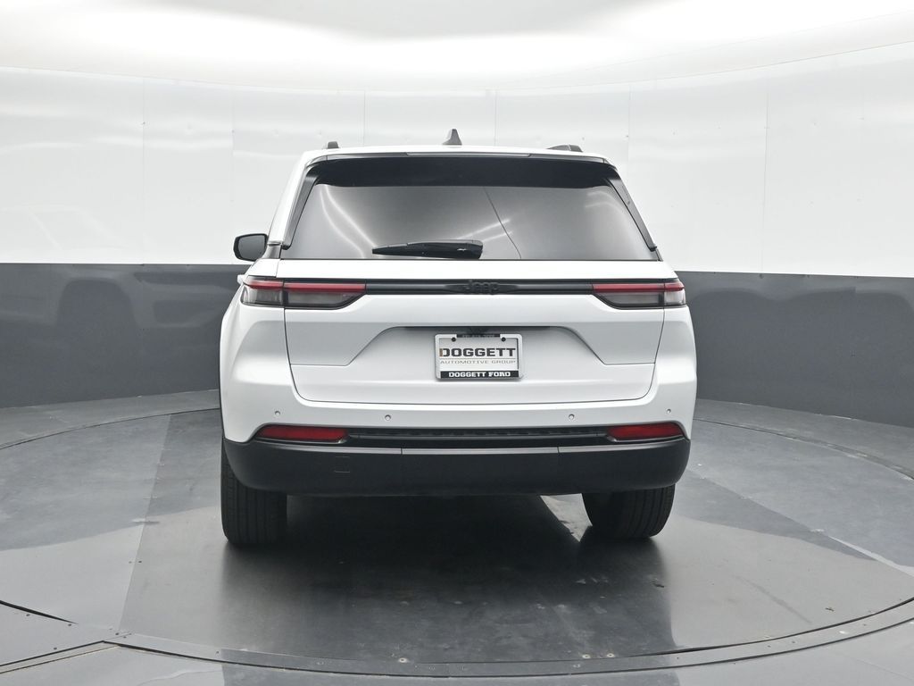 Used 2025 Jeep Grand Cherokee SUV