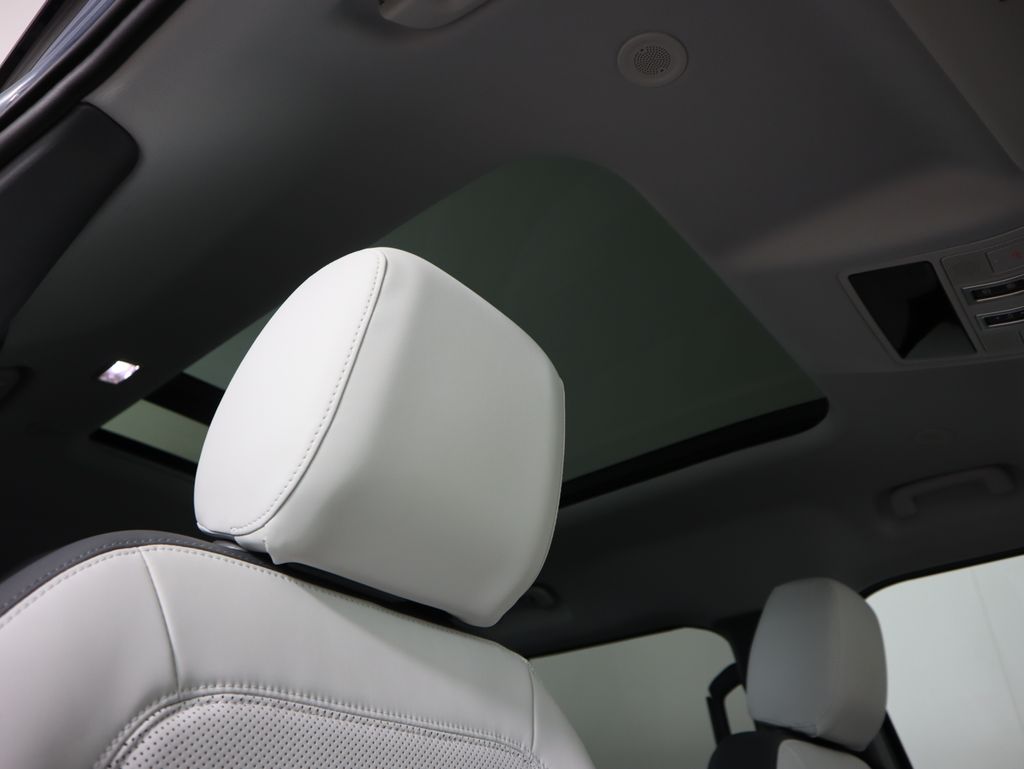 Thumbnail: 2025 Land Rover Defender - 19