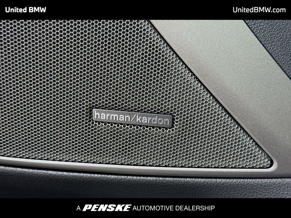 Thumbnail: 2026 BMW 3 Series - 17