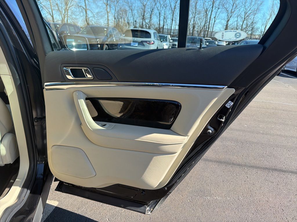 Thumbnail: 2015 Lincoln MKS - 23