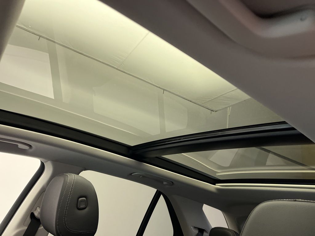 Thumbnail: 2026 Mercedes-Benz GLE - 23