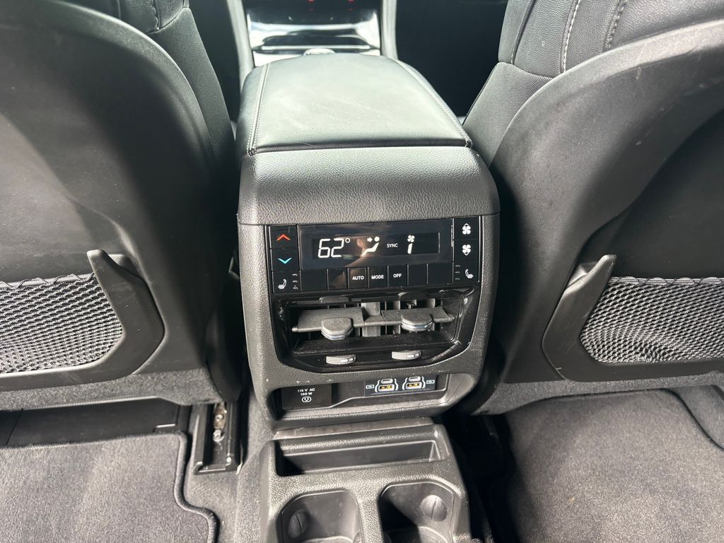 Used Car 2024 Jeep Grand Cherokee L  Limited For Sale Under $35,000 In Austin, Texas