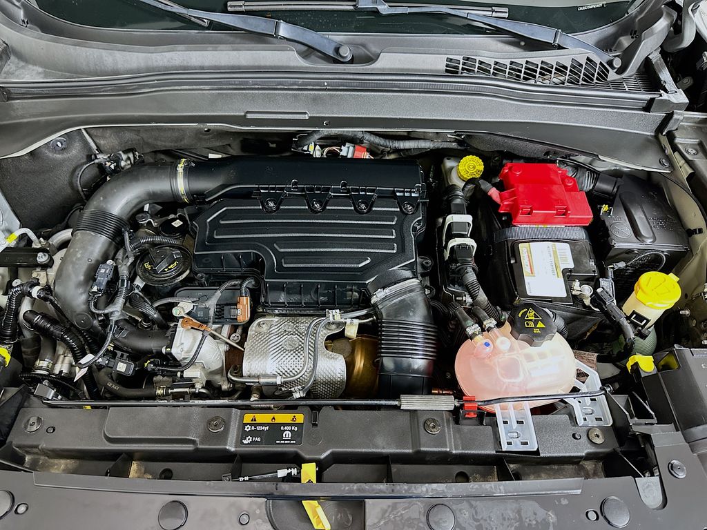 Thumbnail: 2021 Jeep Renegade - 30