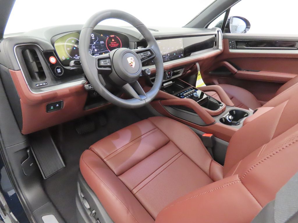 Thumbnail: 2026 Porsche Cayenne - 4