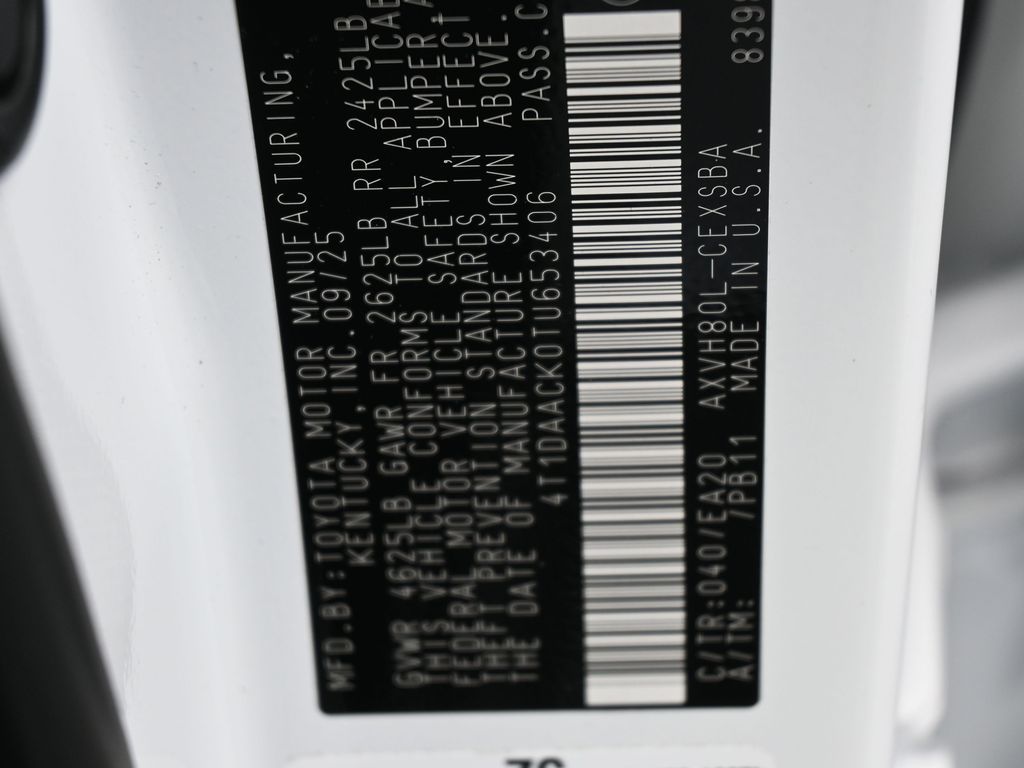 Used 2026 Wind Chill Pearl Toyota SE image 32