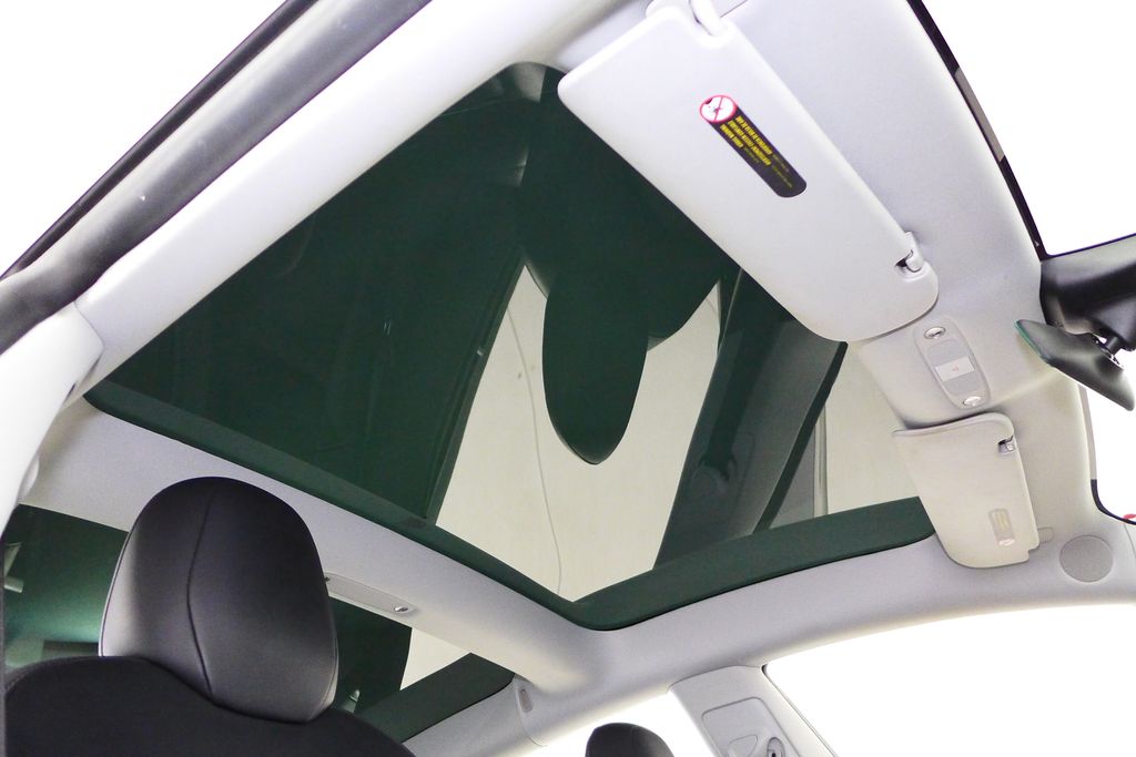 2019 Tesla Model 3 Standard Range 18