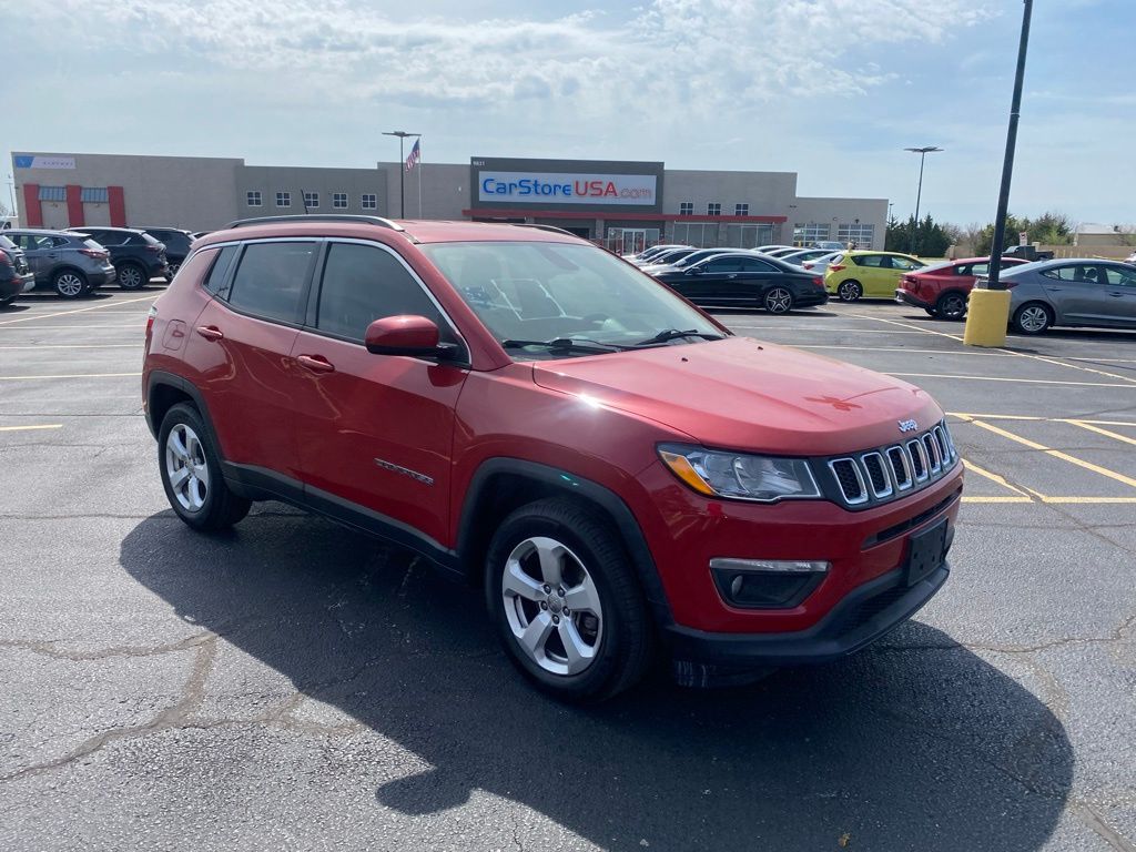 Redline Pearlcoat 2018 Jeep Compass Latitude FWD SUV / Crossover Front-Wheel Drive 6-Speed Automatic