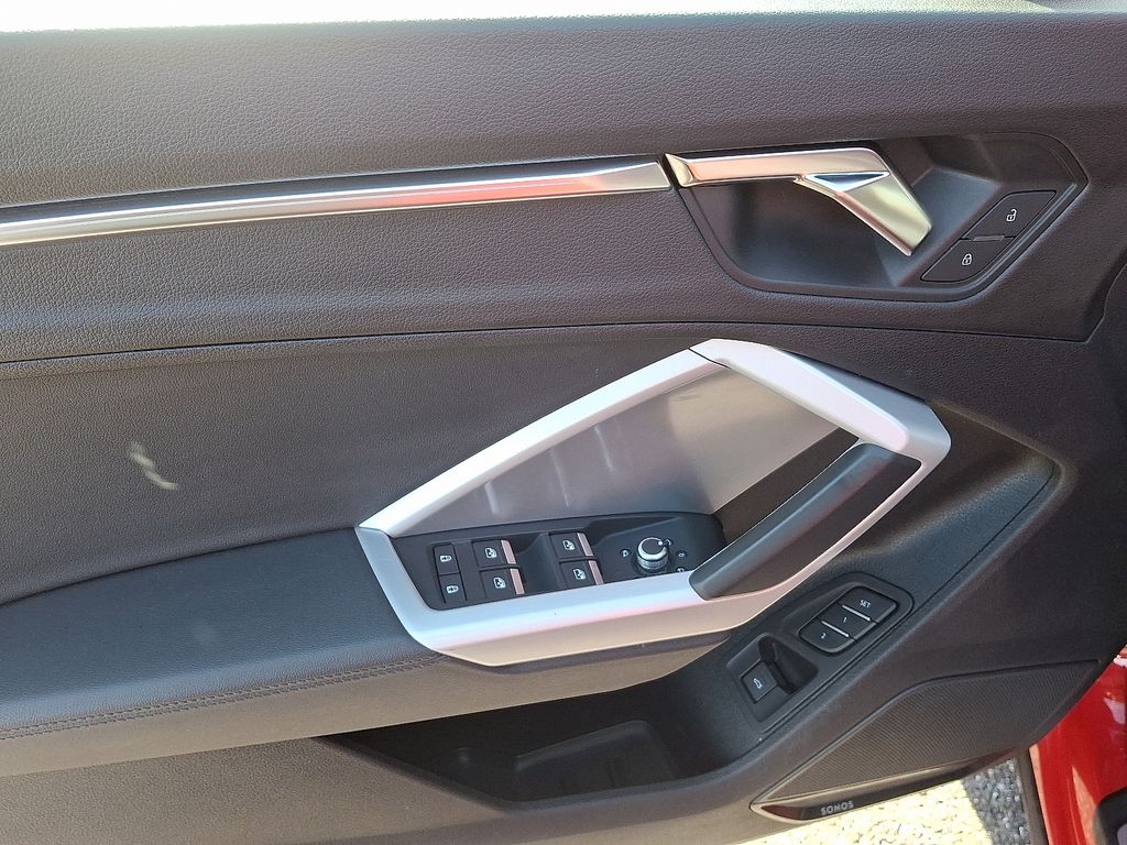 Thumbnail: 2023 Audi Q3 - 13