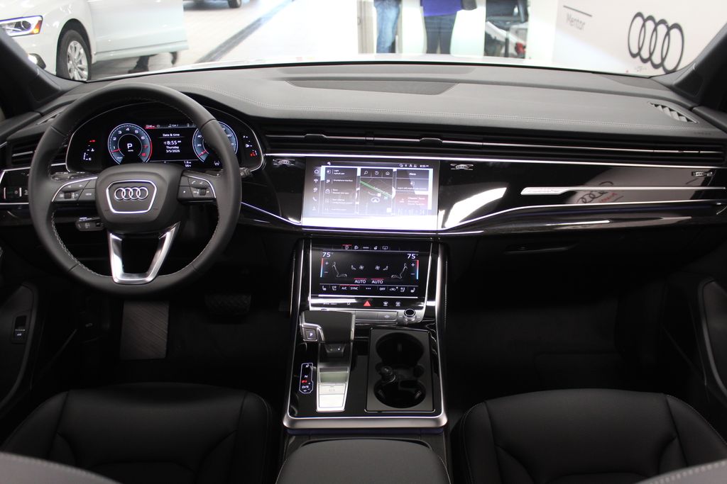 Thumbnail: 2026 Audi Q7 - 10