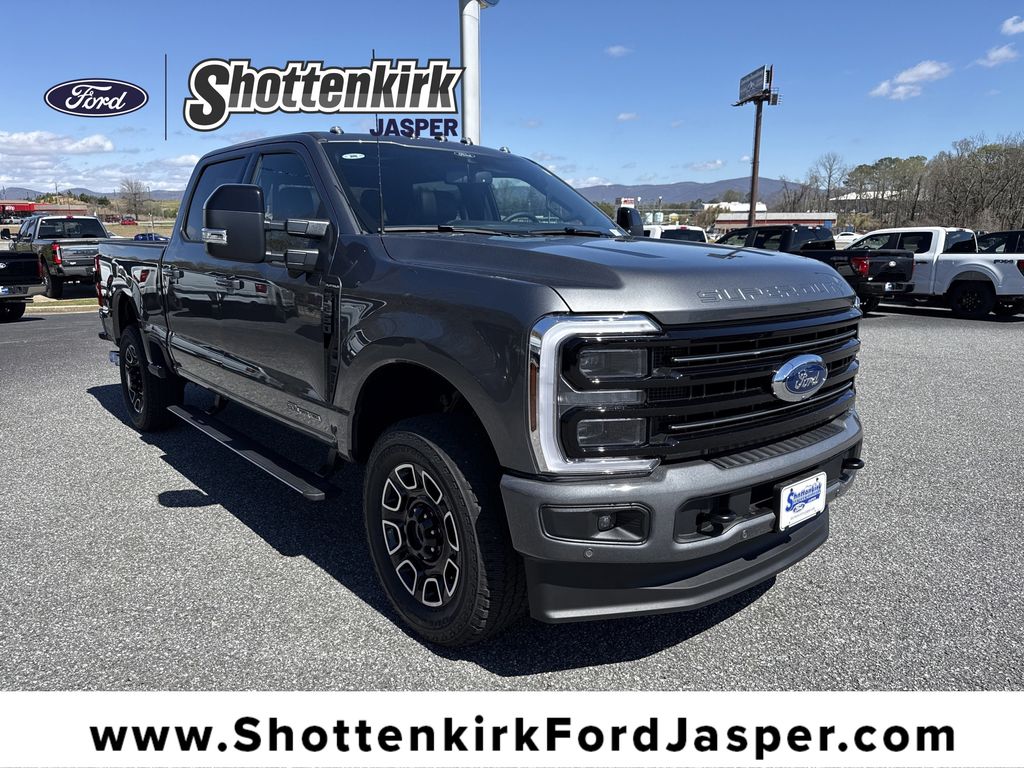 2025 Ford F-250 Super Duty Platinum Crew Cab 4WD