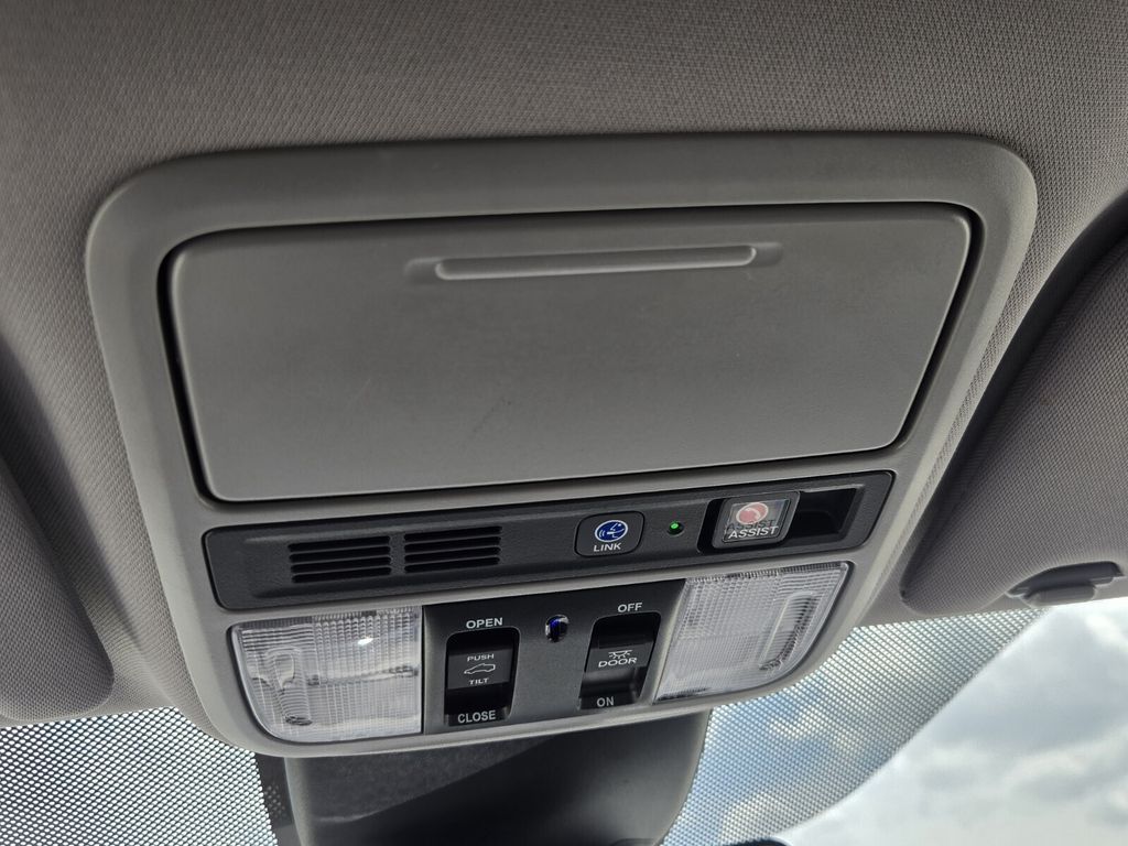 2024 Honda Odyssey - $36,640