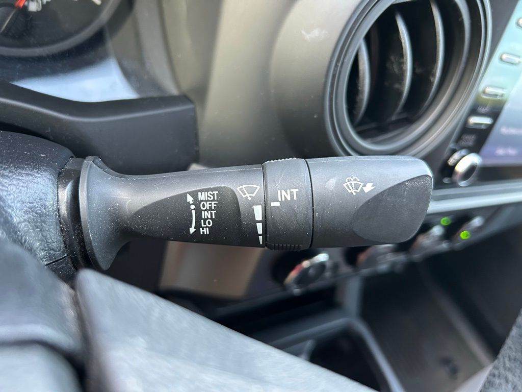 Thumbnail: 2022 Toyota Tacoma - 20