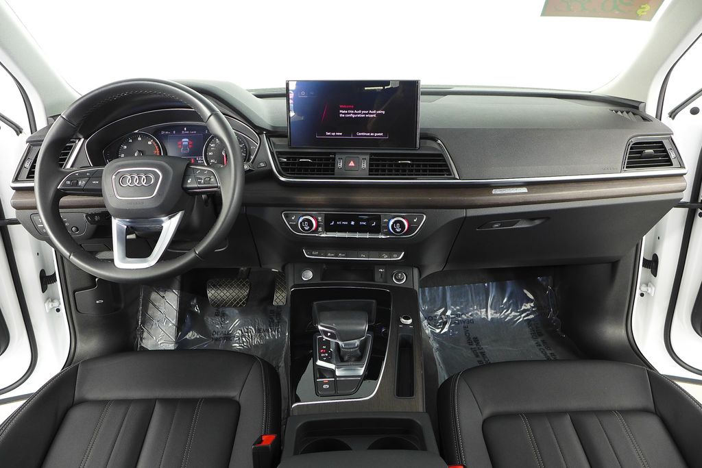 Thumbnail: 2023 Audi Q5 - 25