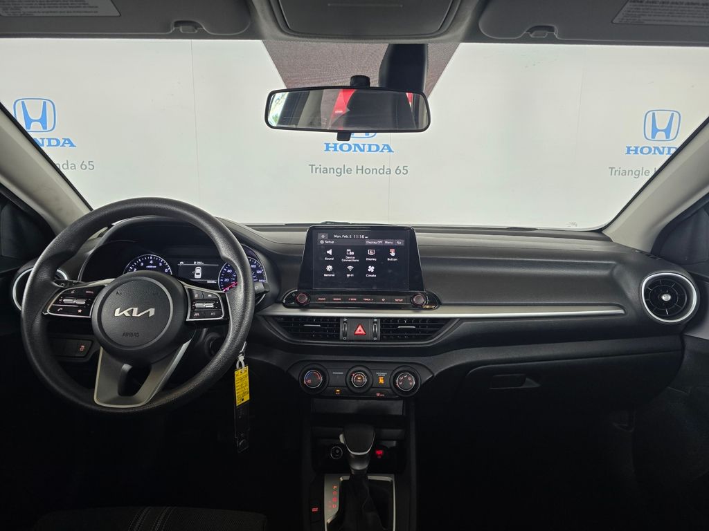 Thumbnail: 2024 Kia Forte - 6