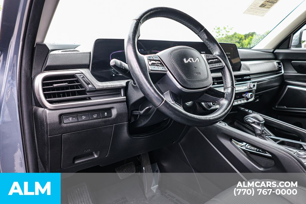 Used 2023 Silver Kia EX image 27