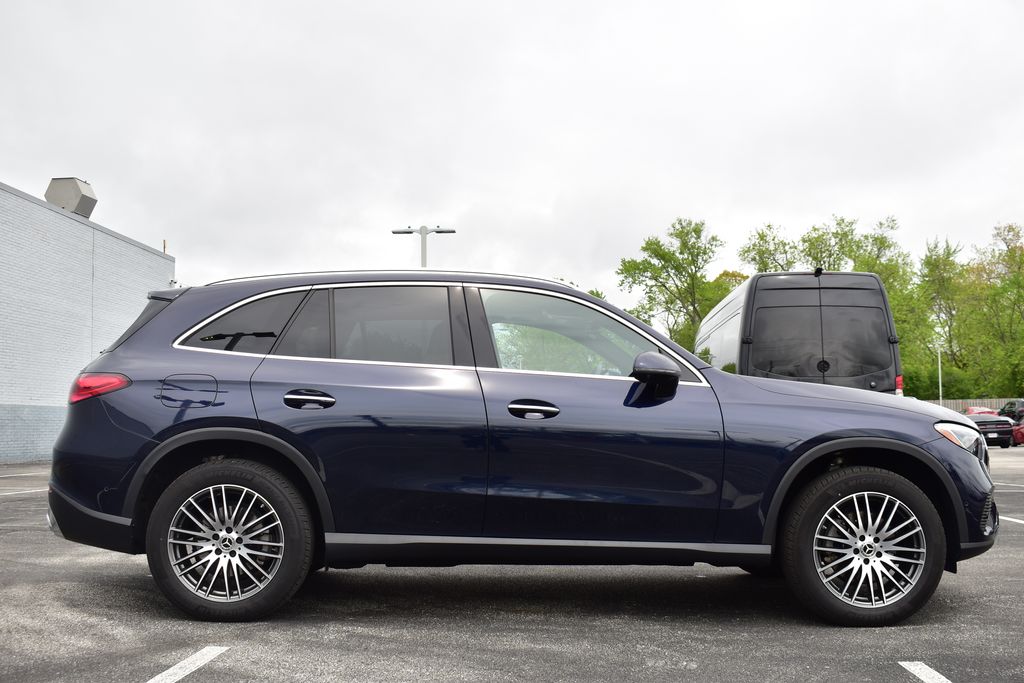 2023 Mercedes-Benz GLC 300 6