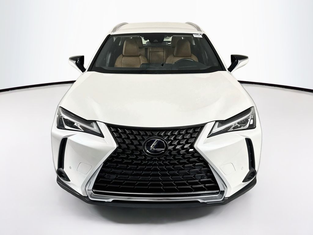Thumbnail: 2022 Lexus UX - 2