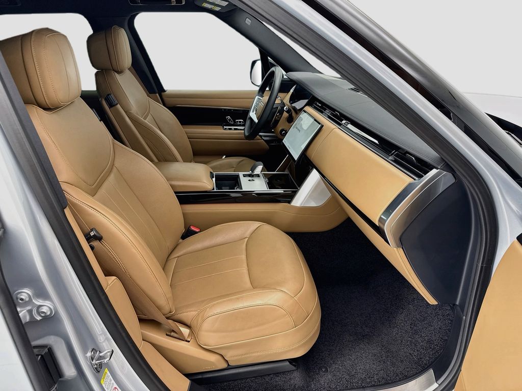 Thumbnail: 2024 Land Rover Range Rover - 19