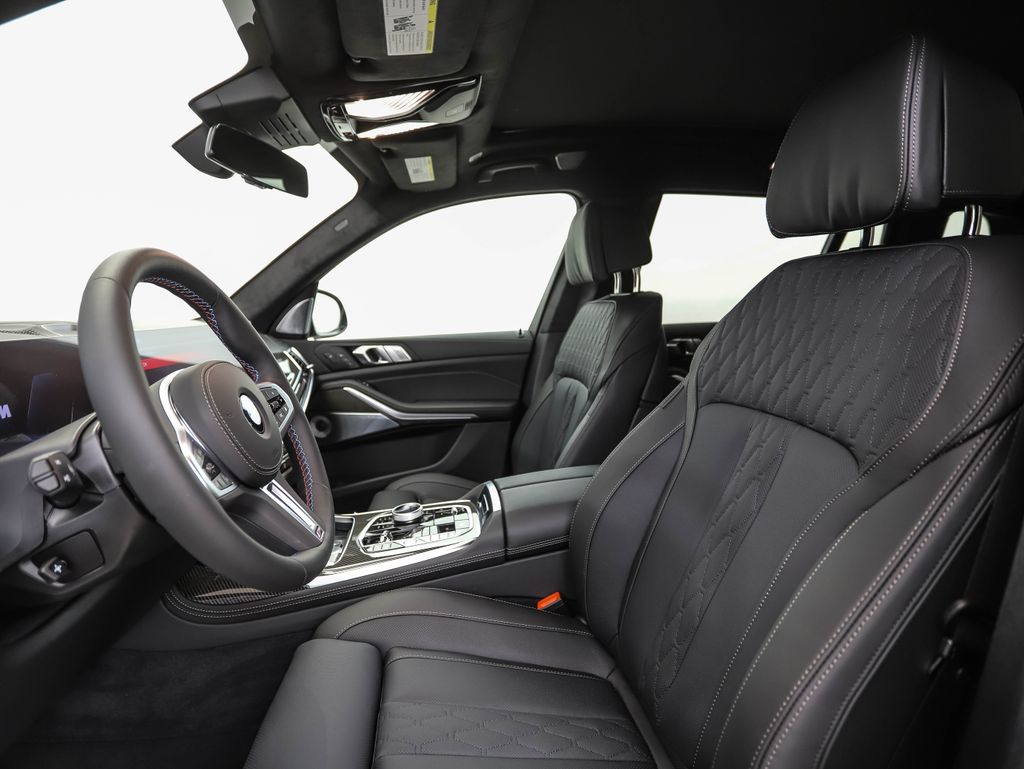 Thumbnail: 2027 BMW X7 - 11