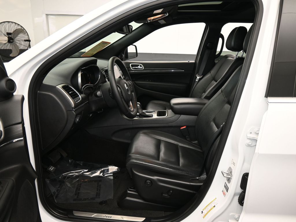 Used 2021 Bright White Clearcoat Jeep Limited image 12