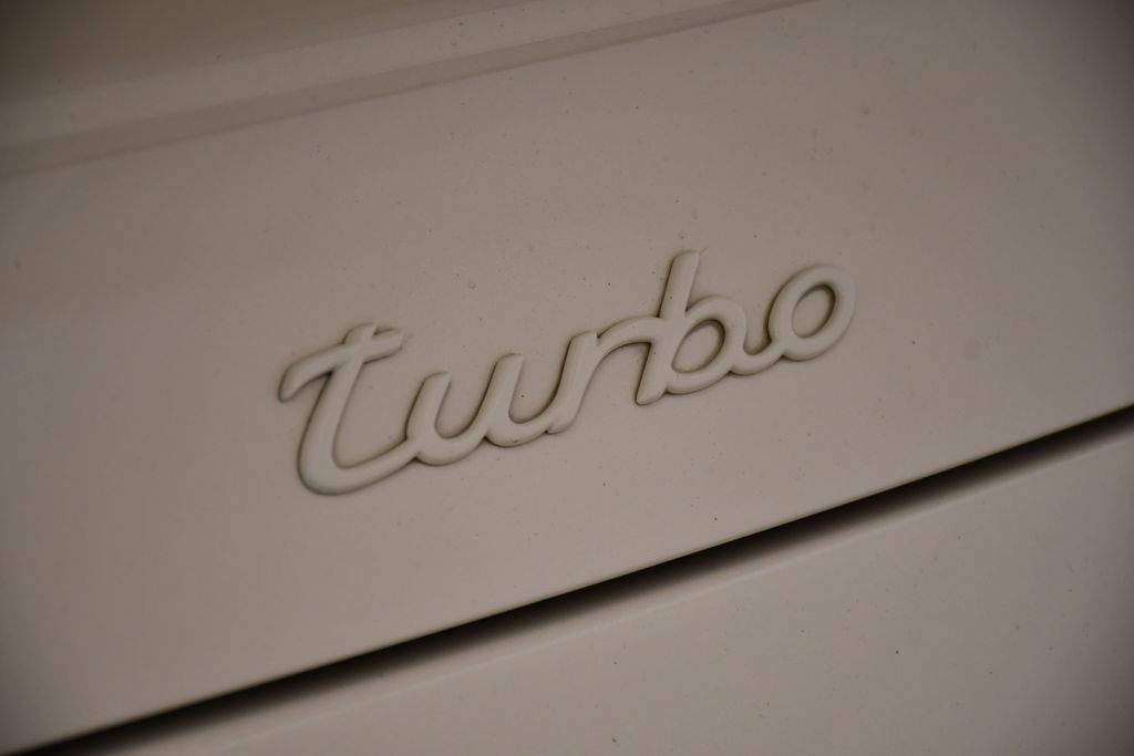 Thumbnail: 2009 Porsche 911 - 20