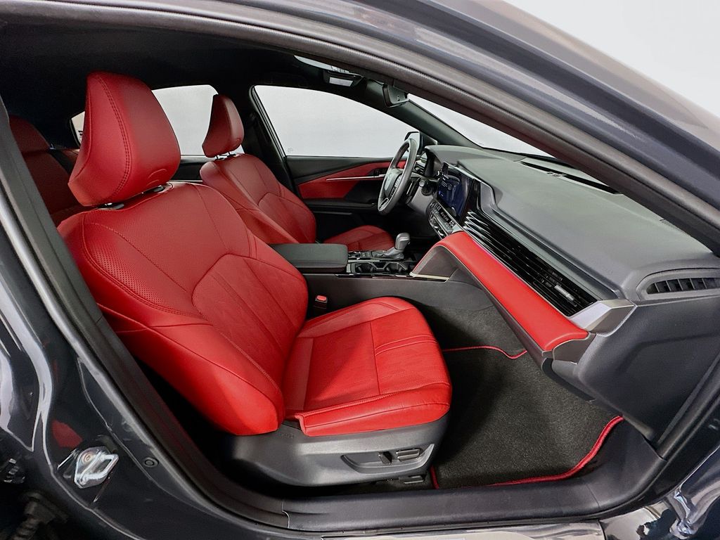 Thumbnail: 2025 Toyota Camry - 28