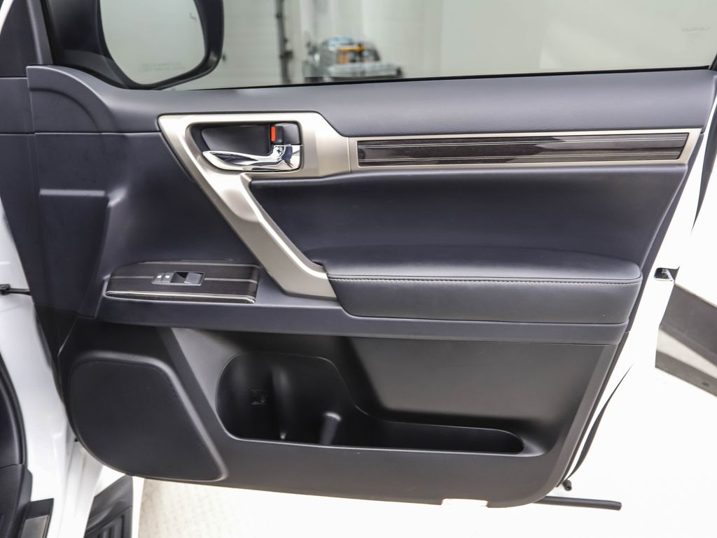 2021 Lexus GX 460 26