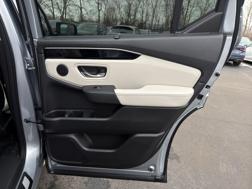 Thumbnail: 2026 Honda Pilot - 24