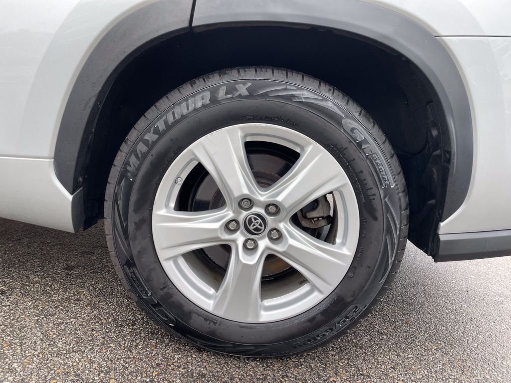Used 2023 Toyota Highlander SUV