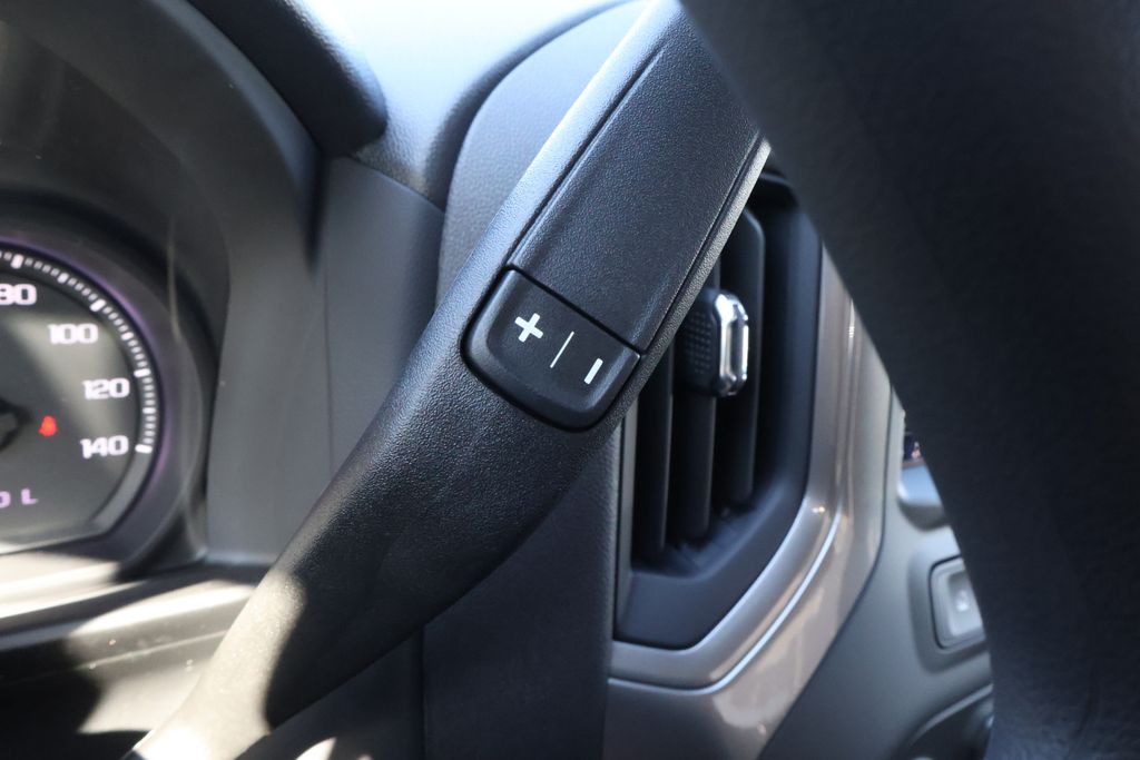 Thumbnail: 2026 Chevrolet Silverado 1500 - 21