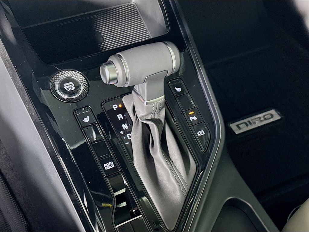 2025 Kia Niro EX