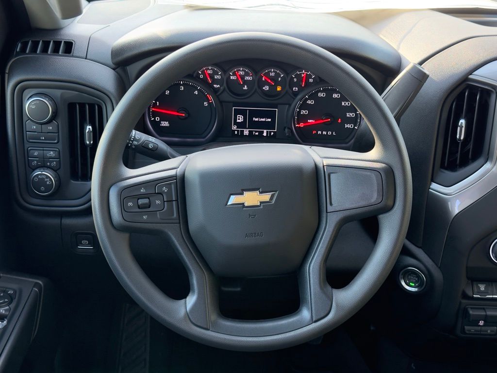 2025 Chevrolet Silverado 2500HD Custom 16