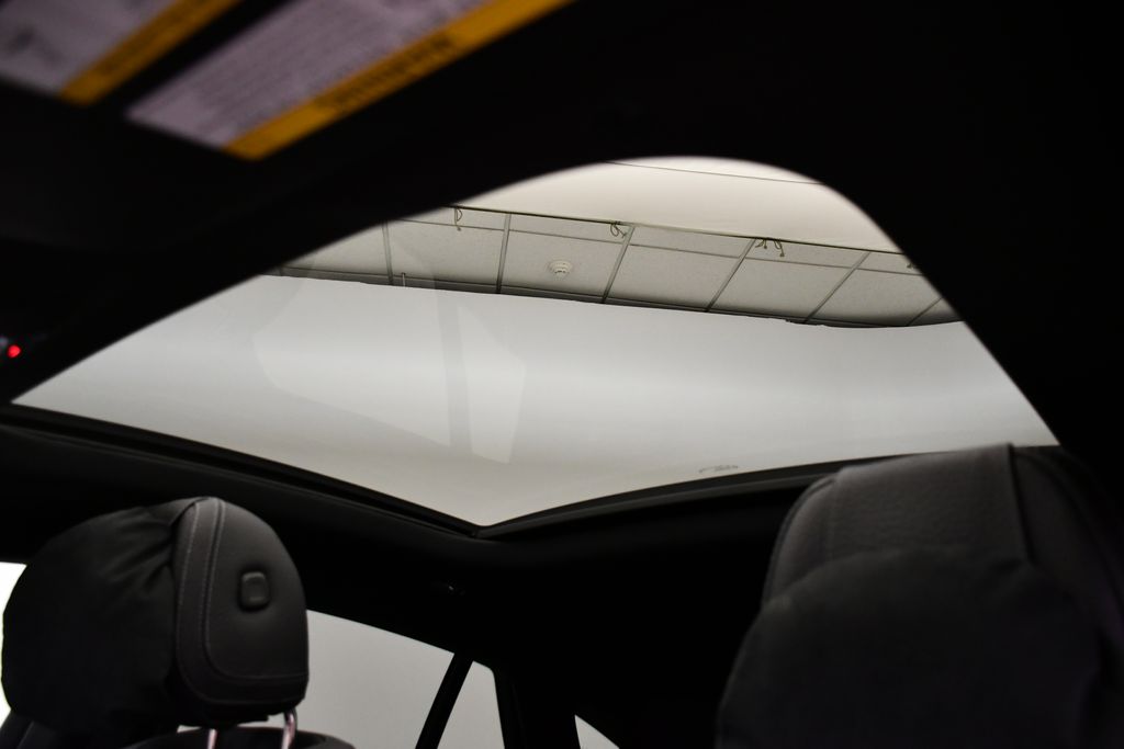 Thumbnail: 2026 Mercedes-Benz GLE - 17