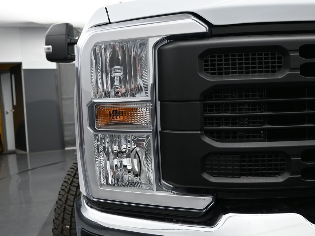 2026 Ford F-250 XL photo 12