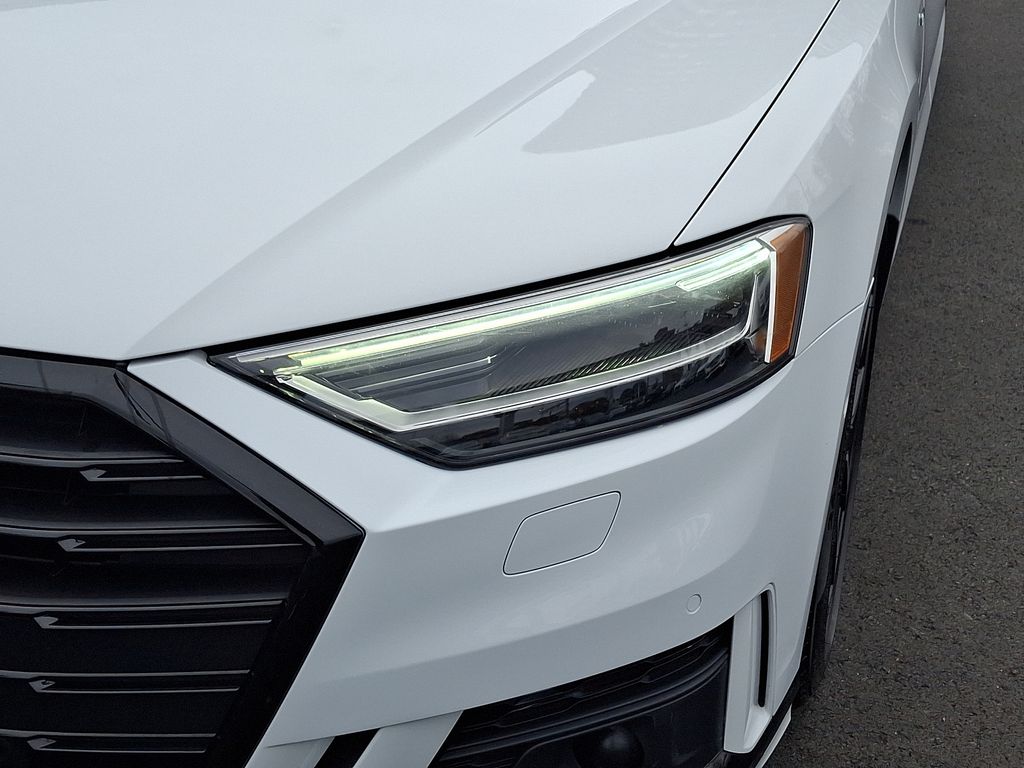 2021 Audi A8 L 8