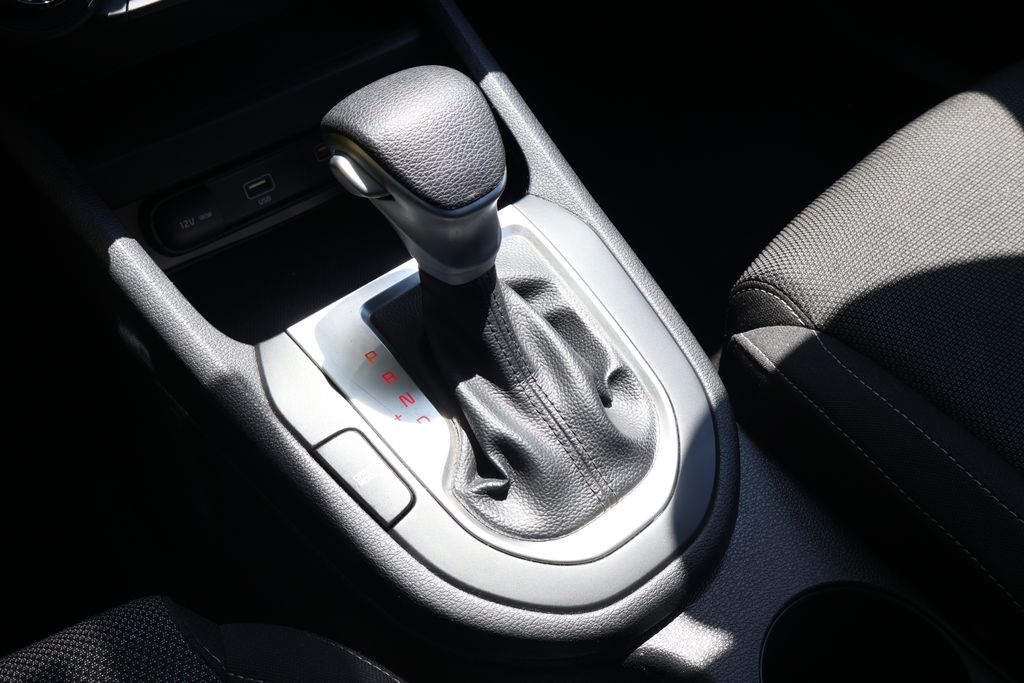 Thumbnail: 2024 Kia Forte - 19