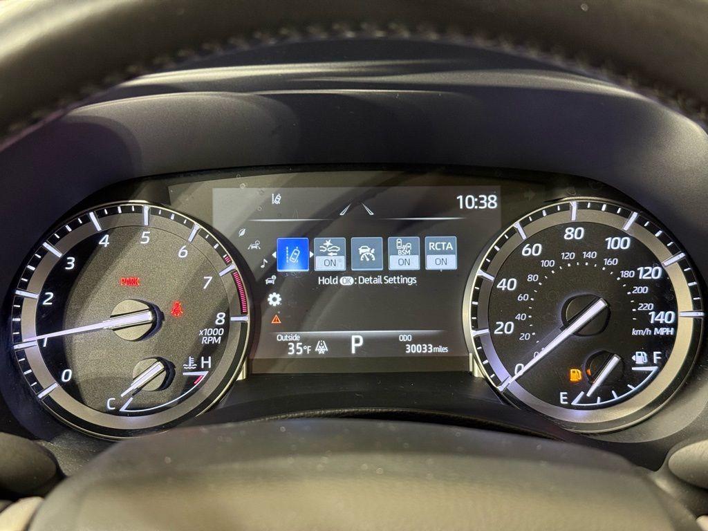 Thumbnail: 2022 Toyota Highlander - 28