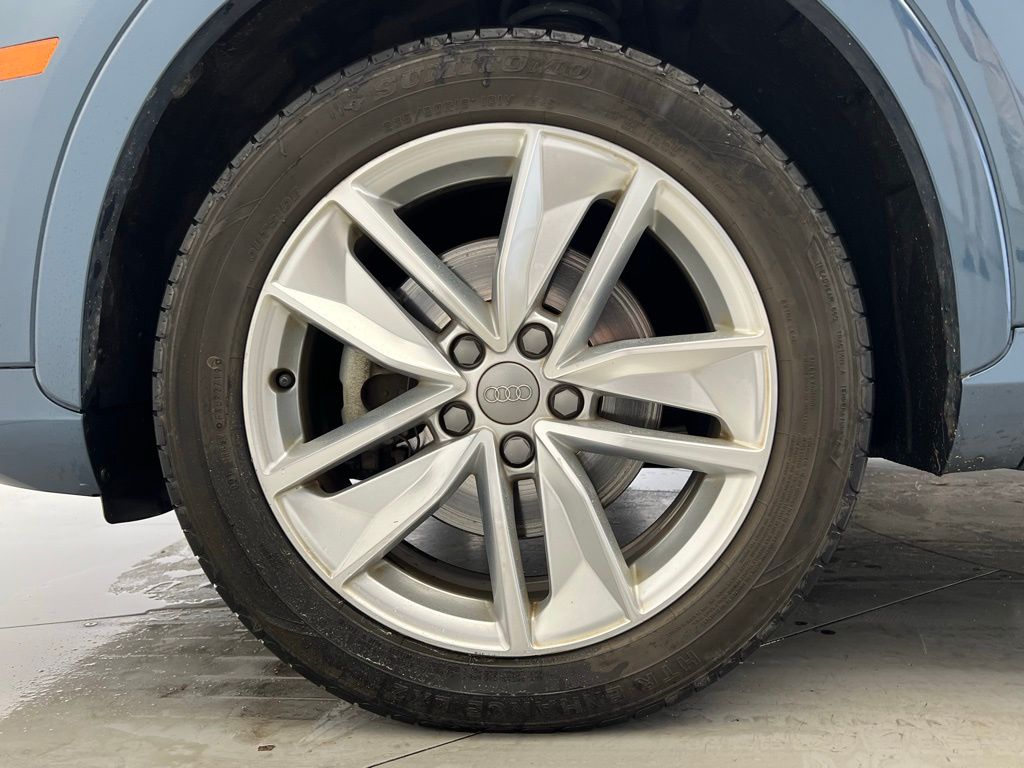 Thumbnail: 2017 Audi Q3 - 22