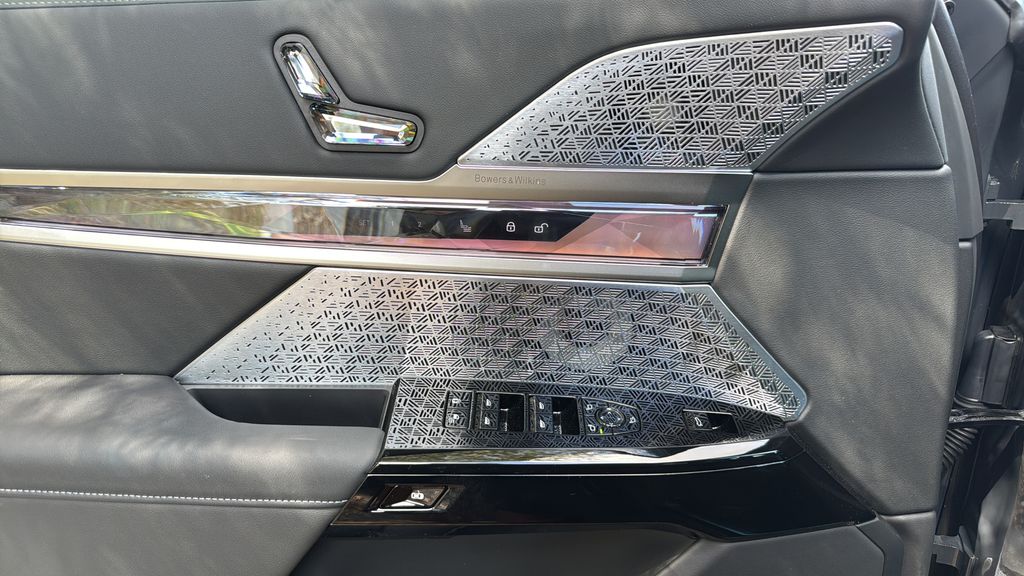New 2026 Gray BMW 760i xDrive image 16