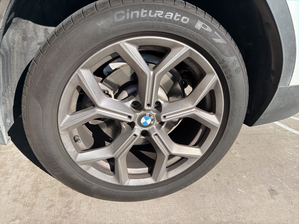 Thumbnail: 2023 BMW X4 - 6