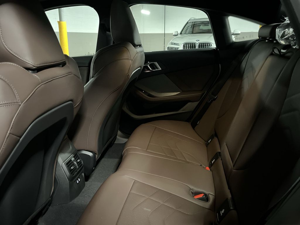 Thumbnail: 2025 BMW 2 Series - 23