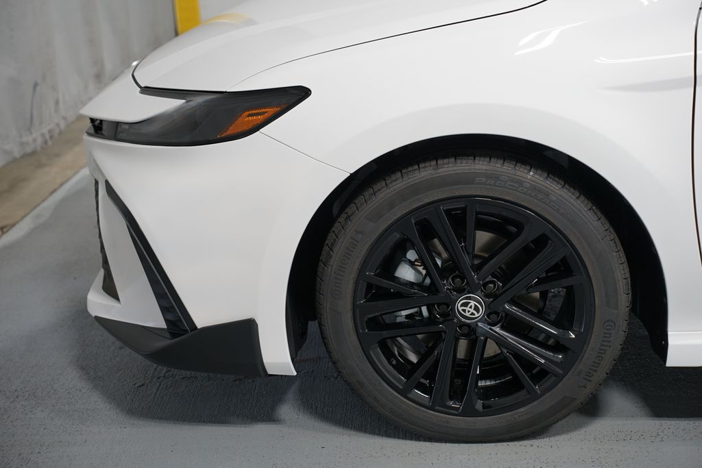 Thumbnail: 2025 Toyota Camry - 5