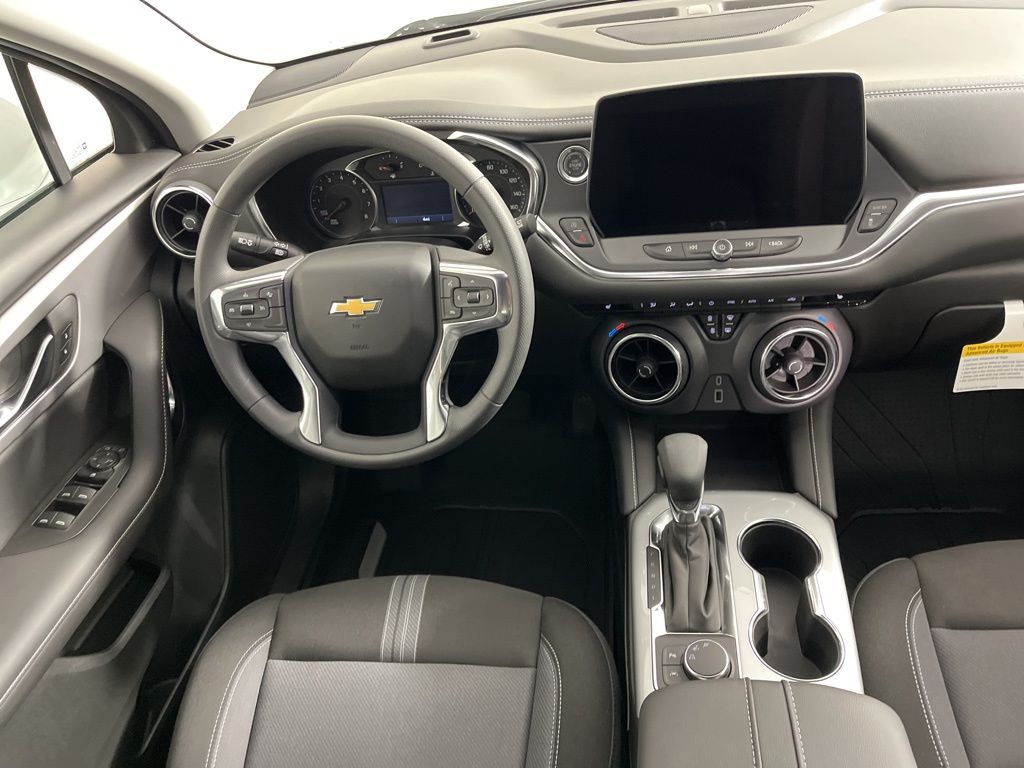 Thumbnail: 2026 Chevrolet Blazer - 13