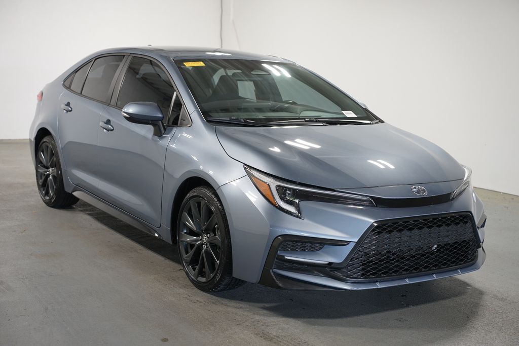 Thumbnail: 2024 Toyota Corolla - 3