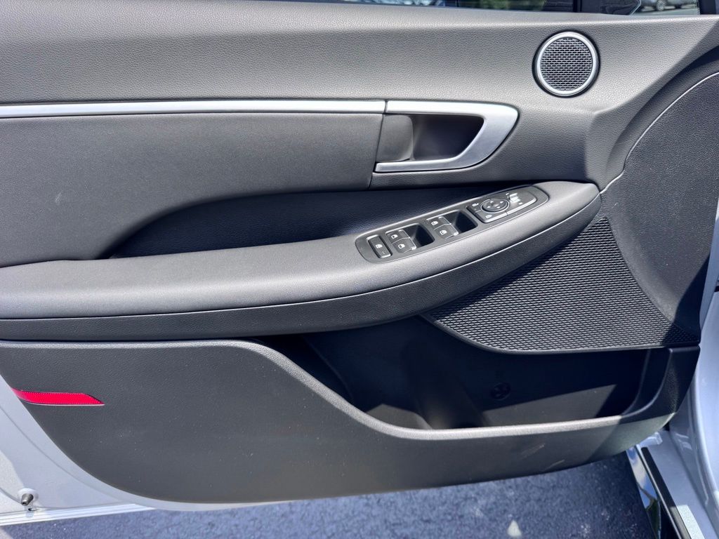 HyundaiSonata Hybrid21