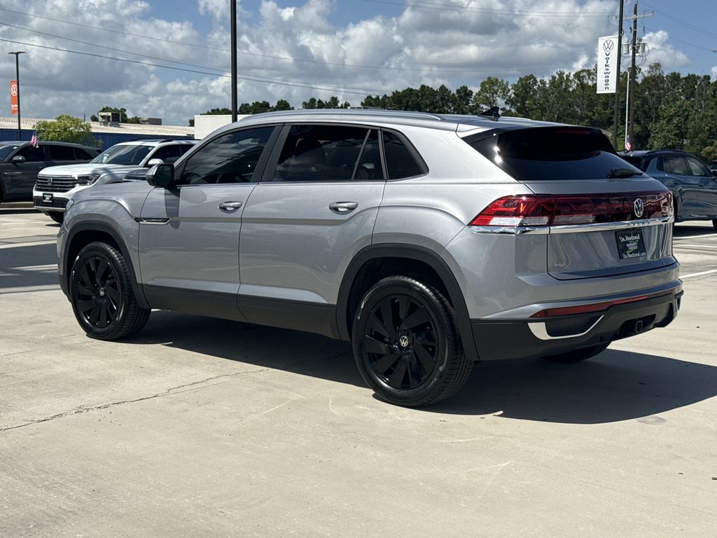 2026 Volkswagen Atlas Cross Sport 2.0T SE w/Technology Silver at DeMontrond Auto Country