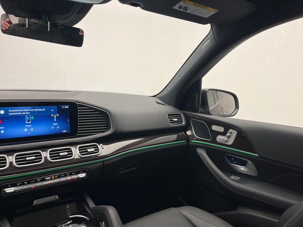 Thumbnail: 2025 Mercedes-Benz GLE - 27