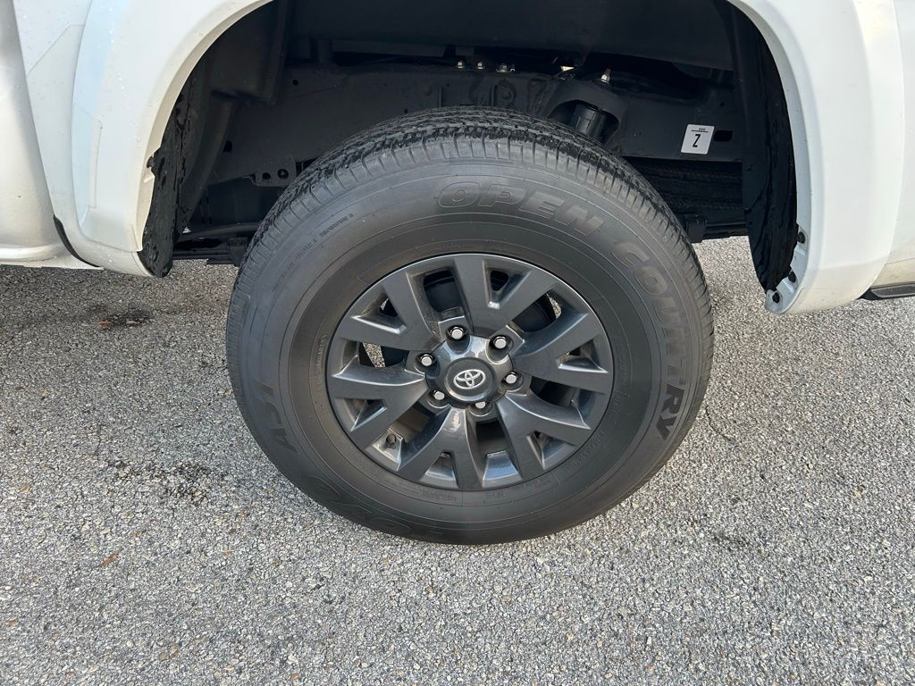 2023 Toyota Tacoma SR5 9