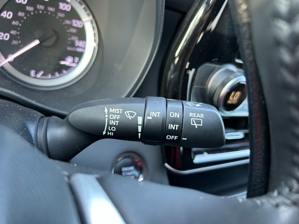 2023 Toyota Highlander LE 21