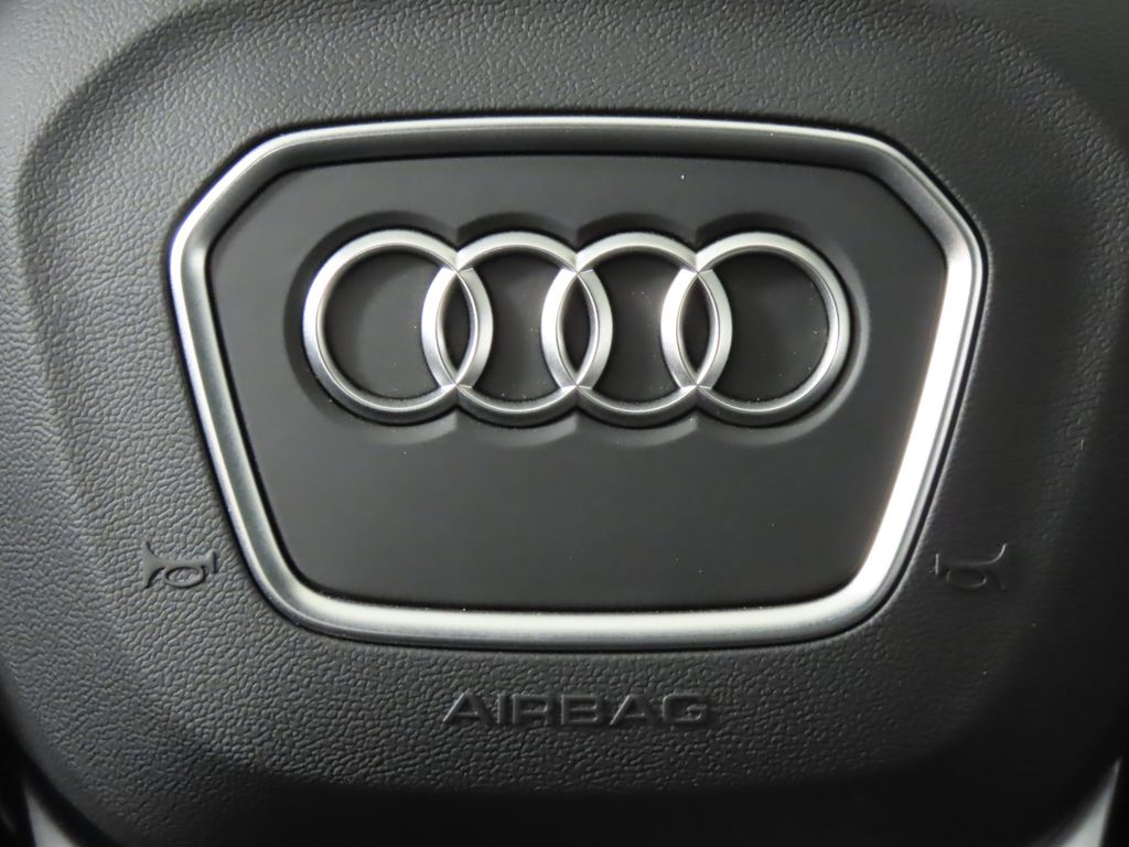 2024 Audi SQ5  15